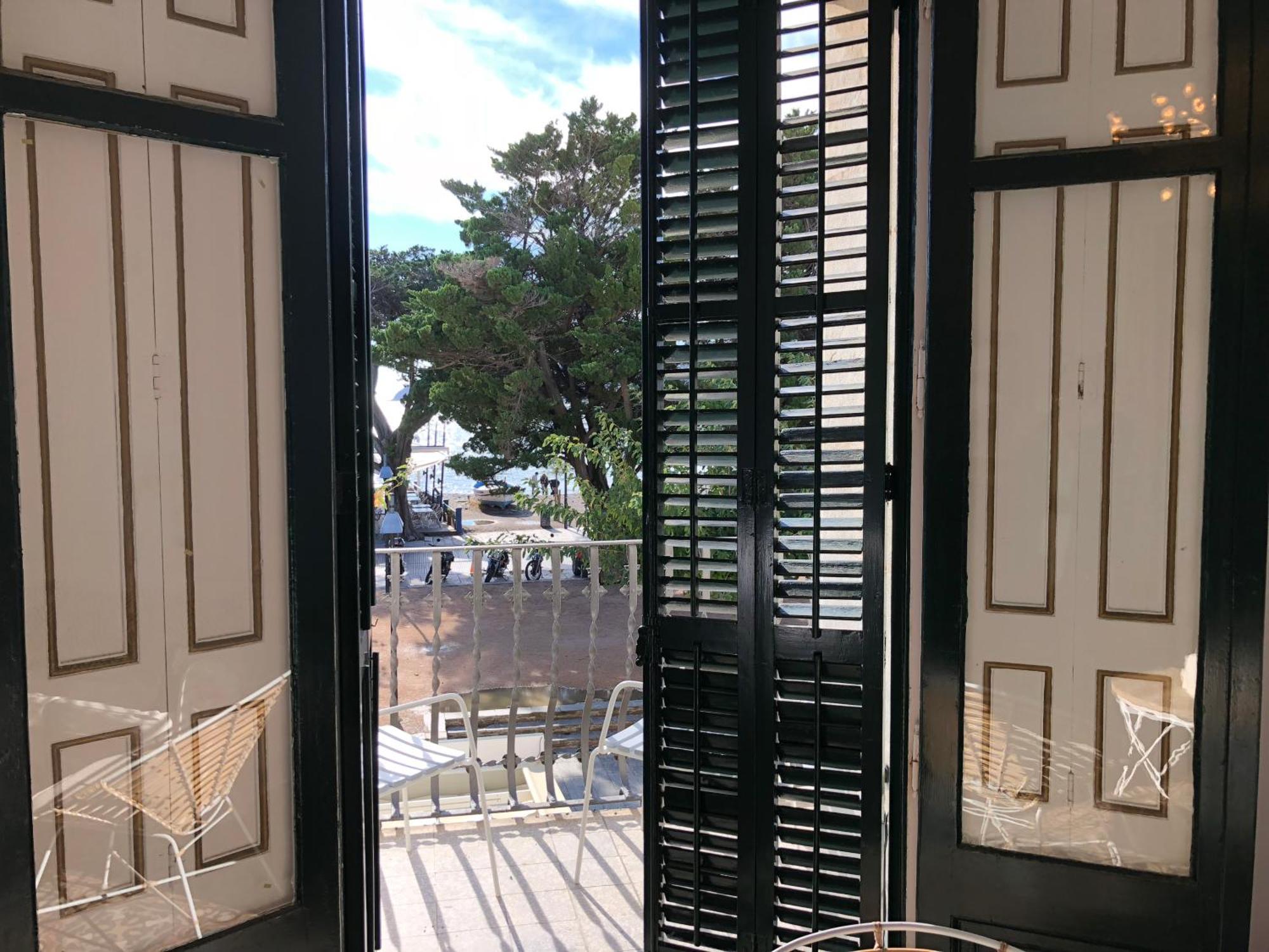Passeig - único En El Centro Cadaqués