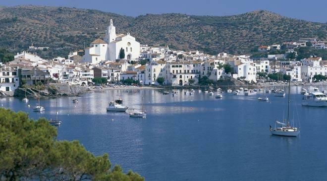 Casa Con Encanto Y Jardin Amplio En Cadaques