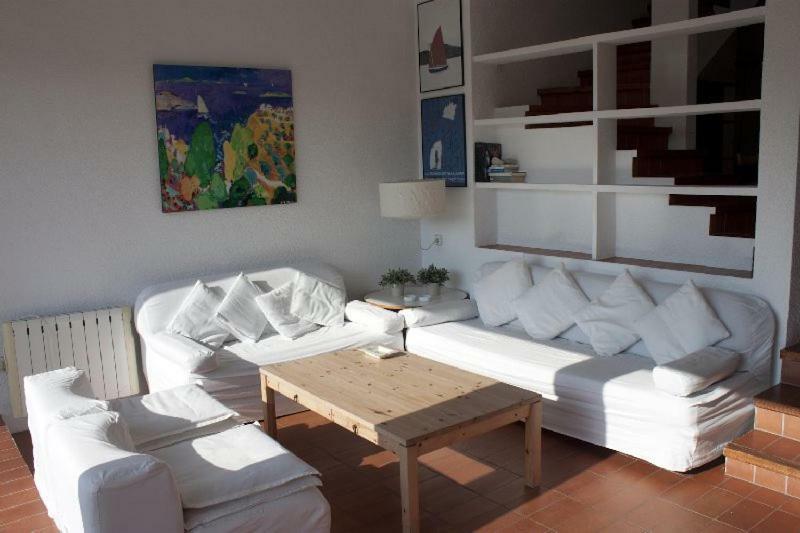 Casa Con Encanto Y Jardin Amplio En