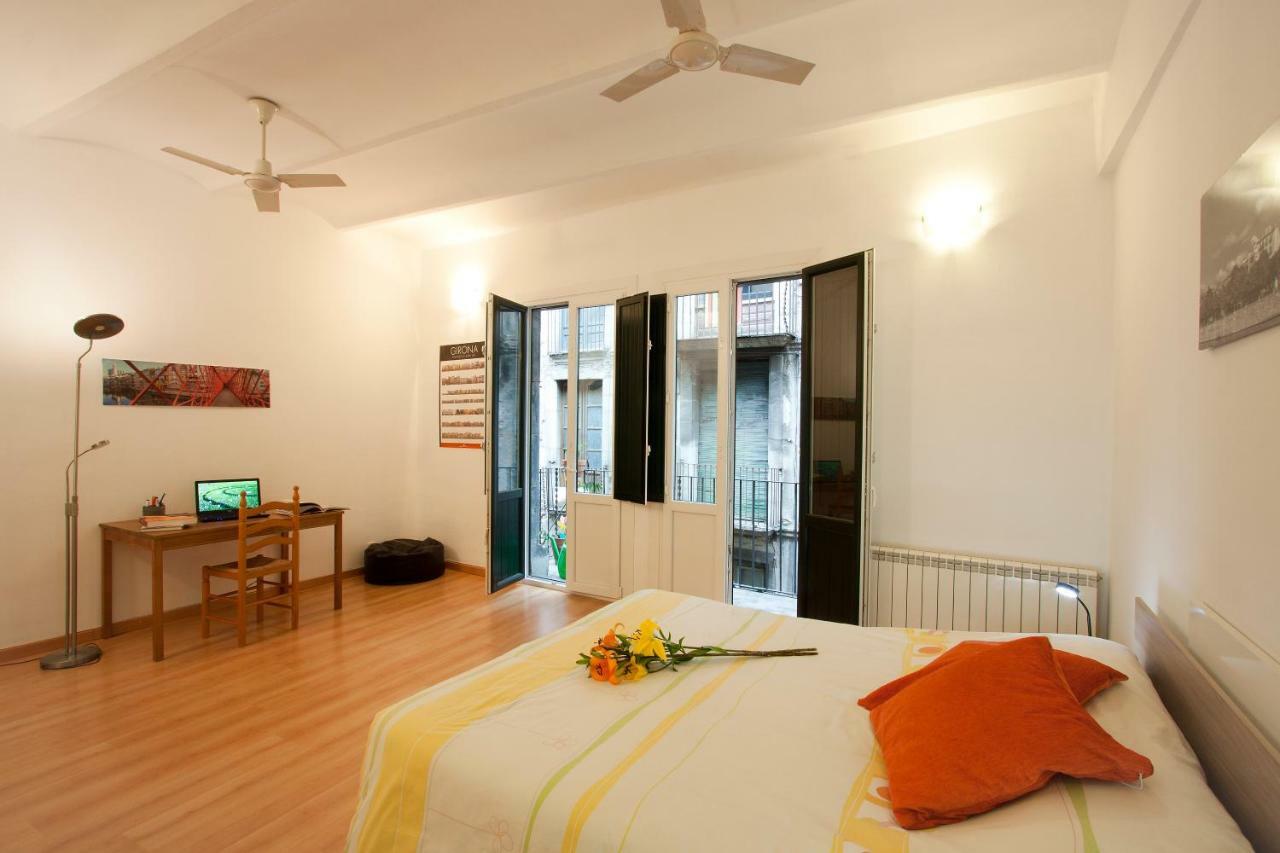 Riverside Apartment *