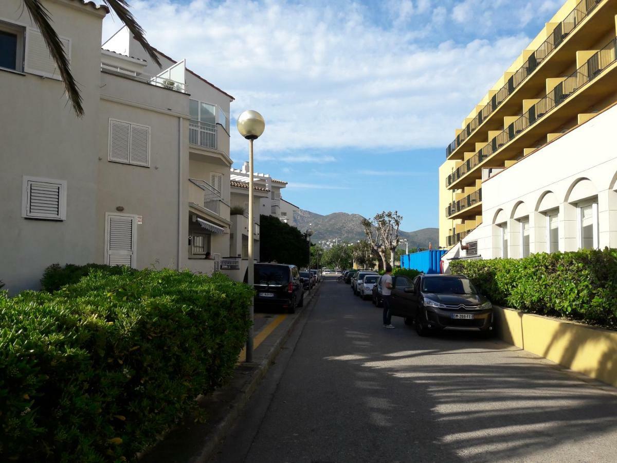 Residencia Platja De * Rosas
