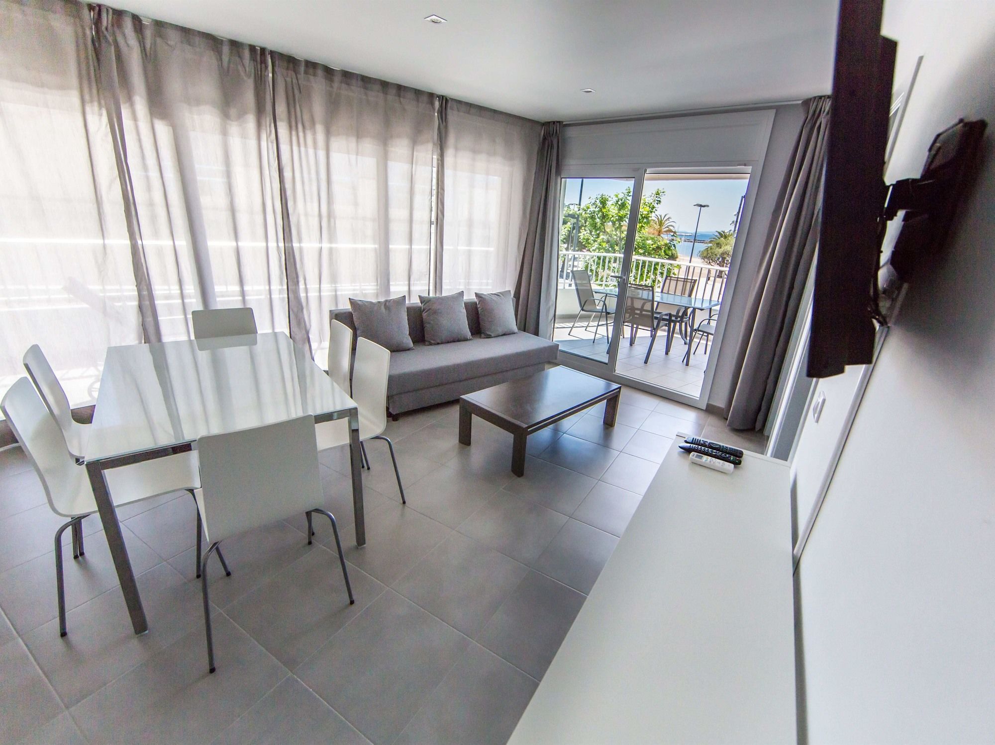 Apartamento Palmeras 1.1 Rosas