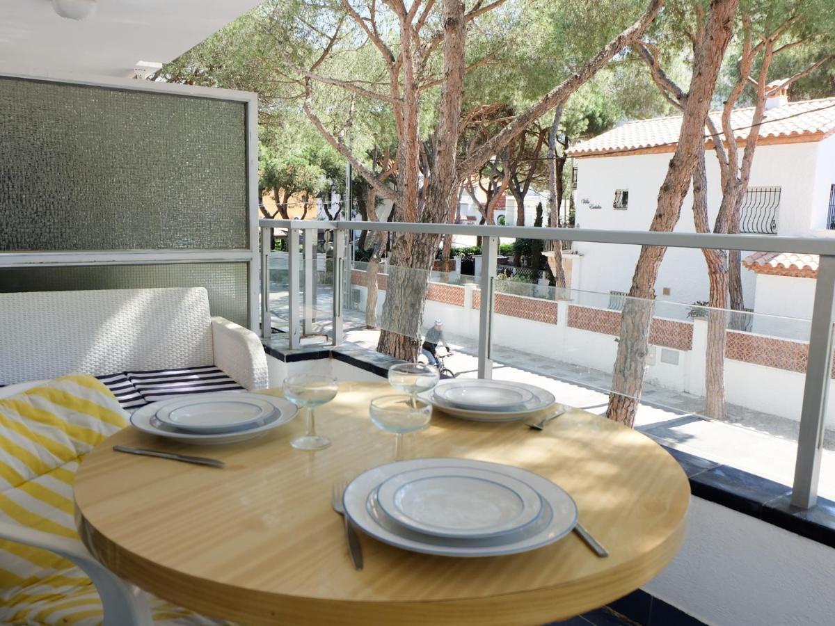 Petite Marie Acollidor Per 2 Persones A 2 Minuts De La Platja Gran, En Ple Centre De Apartamento