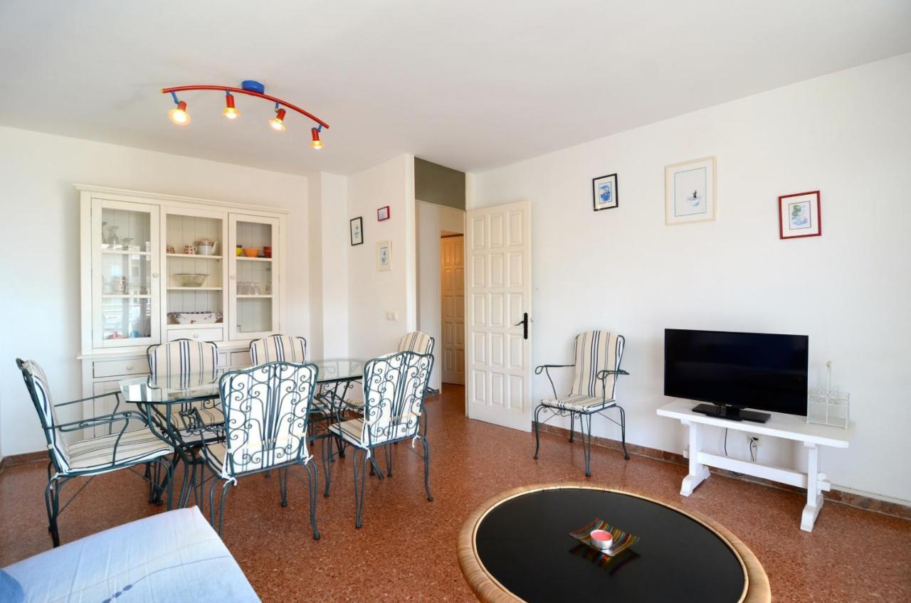 Apartment Rocamaura Ii 5-7 *