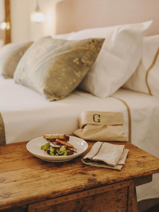 Mas Generos - Adults-only Eco