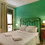 Rosa Street Apartment
