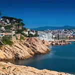 Nuevo Luminoso Apartamento Catalina a 80 metros de la playa para 4 personas
