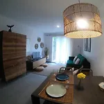 Apartamento nuevo en el centro con garaje