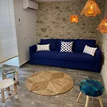 Ideal Parelles Aptm Amb Encant Estil Mediterrani I Tranquil A Llanca