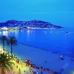 EUROP-Apartamento en 1ª línea de playa en Sta Margarita-Roses