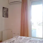 Bonito apartamento de 3 hab. con jardín