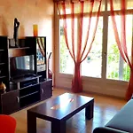 Leroy Apartment