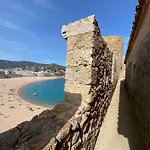 TOSSA MEDIEVO, apartamento a 150 m de la playa