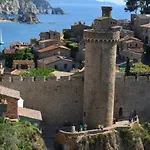 Casa Luna en playa de Santa María de Llorell Tossa de Mar