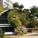 Apartamento Cala Salionç Playa frente a la playa y encima del Mar