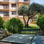Apartamento Junto Al Mar Con Jardin Comunitario Y Parking