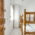 Comfortable Apartment With Sea View And Pool In Llanca 30 M²