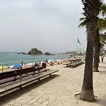 Spacious, Sunny Apartment In Blanes Close To The Center And The Beach