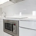 L\'Escala Stil Mar a 300 metros del mar
