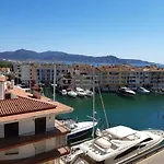 Club Nautic 3