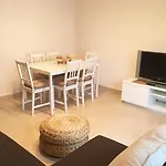 Apartamento céntrico y renovado, 100m de la playa