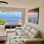 El Mirador de Llafranch al lado del mar