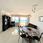 91-Dos Habitaciones Con Vistas A La Bahia De Roses