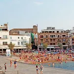 Luxe Penthouse Centrum L\'Escala 300M Strand-8Pax Wifi 2Parking
