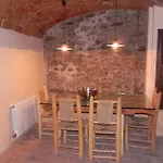 BAIX EMPORDÀ. Increíble casa en pueblo medieval