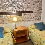 Sleepin Girona