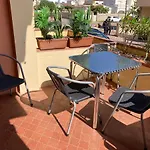 Tres Bel Appartement Entierement Renove