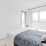 Rentalsbcn Apartamentos Mediterraneo