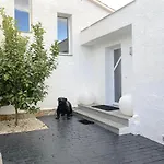 casa de lujo con piscina y amarre privados ref 350
