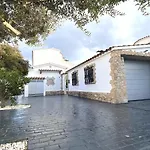 casa de lujo con piscina y amarre privados ref 350