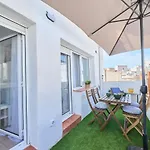 Lovely 2 Bedroom Apartment With Terrace