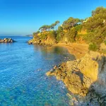 Joya oculta costa brava acceso directo playa wifiterraza Petfriendly