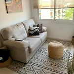 Flat In Girona City Centre - 5 Mins From Old Town And Train Station