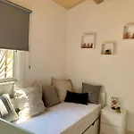 Flat In Girona City Centre - 5 Mins From Old Town And Train Station