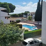 Apartamento familiar con piscina y wifi