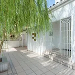Villa Requesens on Canal
