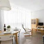 Cute Tiny Flat Near The Beach And City Center