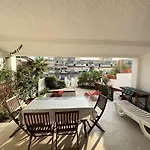 apartamento en planta baja directo al canal ref 81