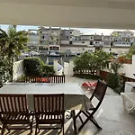 apartamento en planta baja directo al canal ref 81