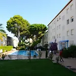 Magda Park J 2 B