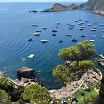 Apartamento Con Playa Y Vistas En La Costa Brava