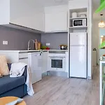 Apartamento Con Terraza Cerca De La Playa By Insidehome