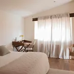 Cal Ouaire House Lohodihomes