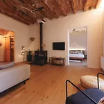 Bravissimo Carrer Nou, Cosy 2-Bedroom Apartment