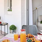 Amazing Apartment In Tossa De Mar With Kitchen