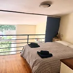 Duplex Deli